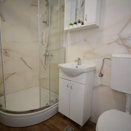 아파트 Elena Vrnjačka Banja